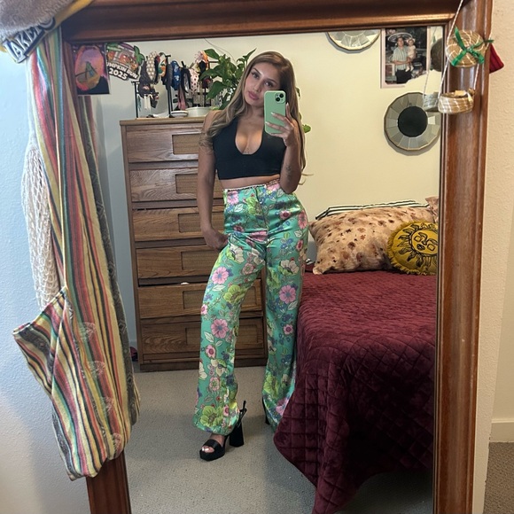 Zara Silk Floral High-Waisted Pants - Picture 3 of 10